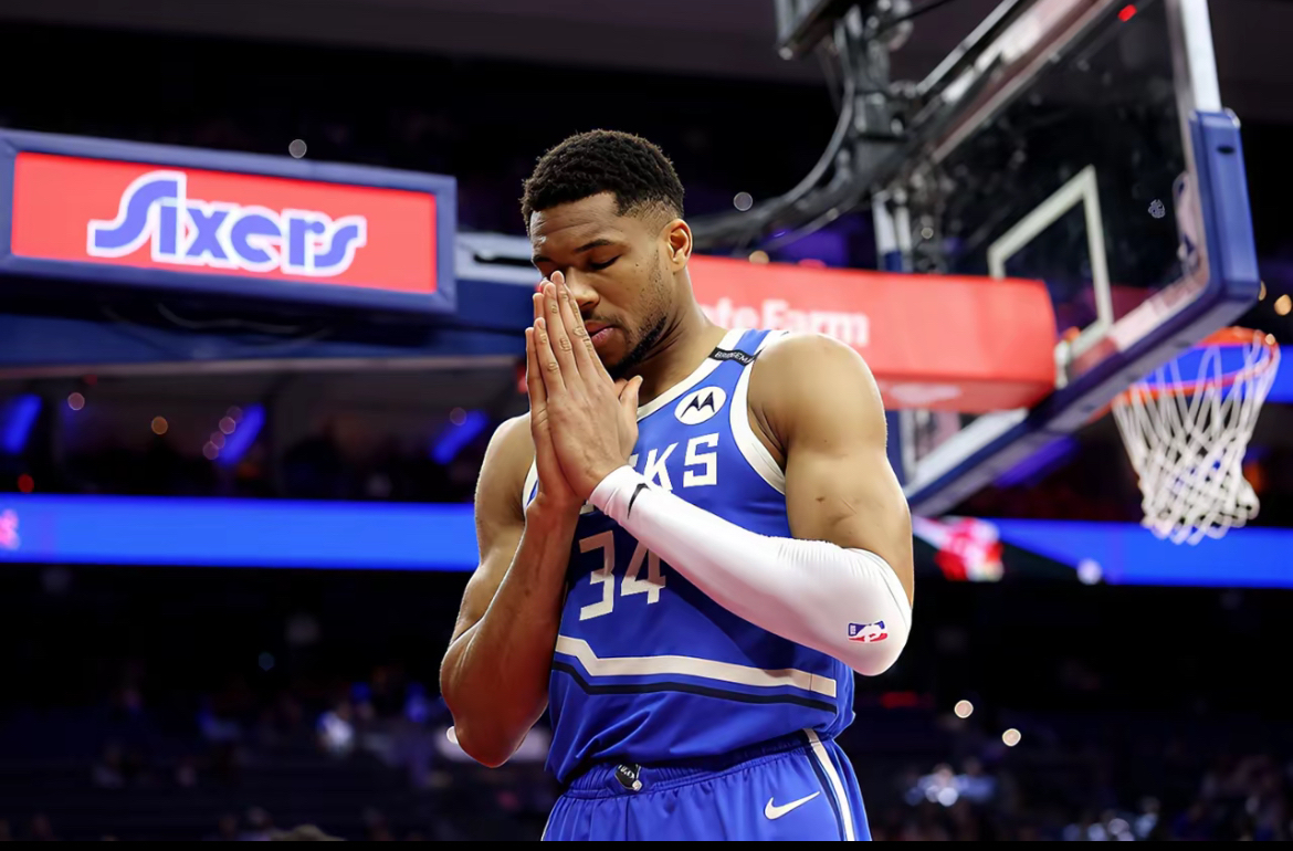 山西队力克火箭，字母哥状态火热