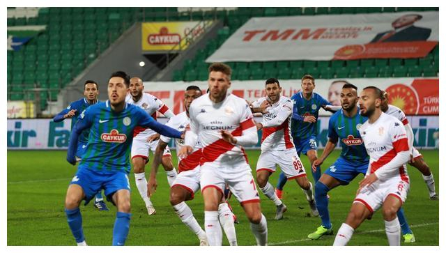 土耳其碾压阿森纳，莱万状态火热