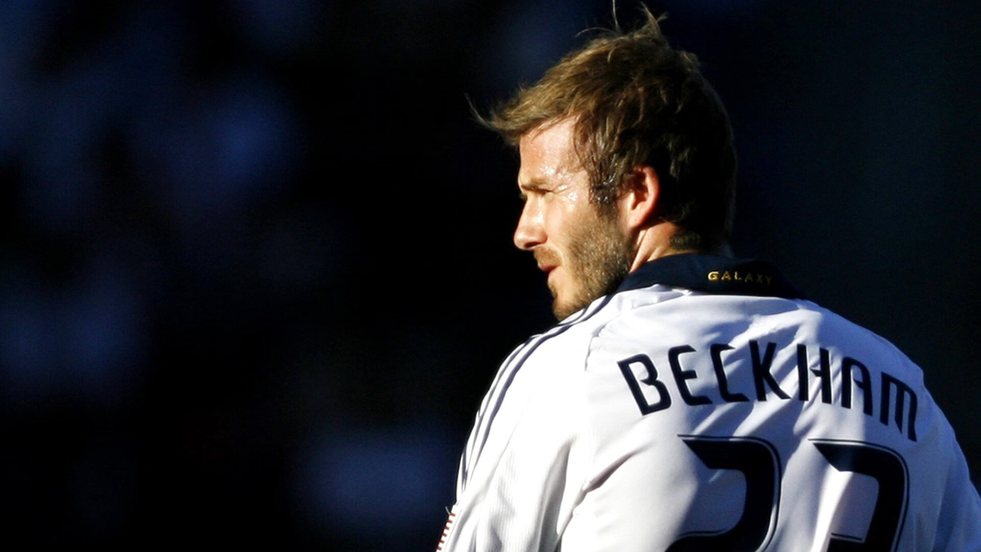 雷速体育直播-舞台越大，东契奇越强！但深圳队的防守为何能锁死国王？